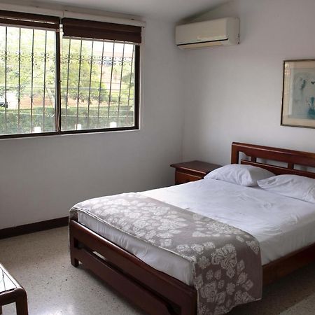 קאלי Apartamentos Limonar מראה חיצוני תמונה