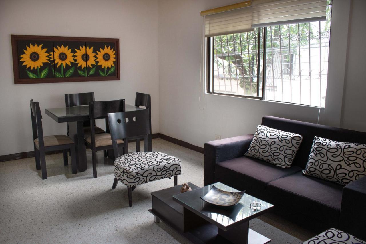 קאלי Apartamentos Limonar מראה חיצוני תמונה